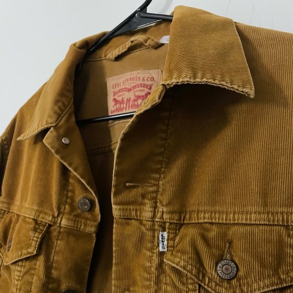 Levi's Other - LEVI'S VINTAGE CORDUROY JACKET